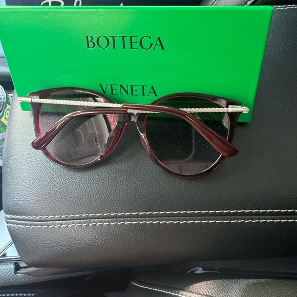 Bottega Veneta 55 mm Pink Tortoise Sunglasses - Picture 4 of 4